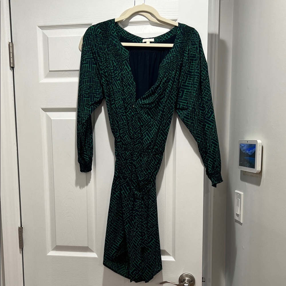Elegant Green Patterned Dress